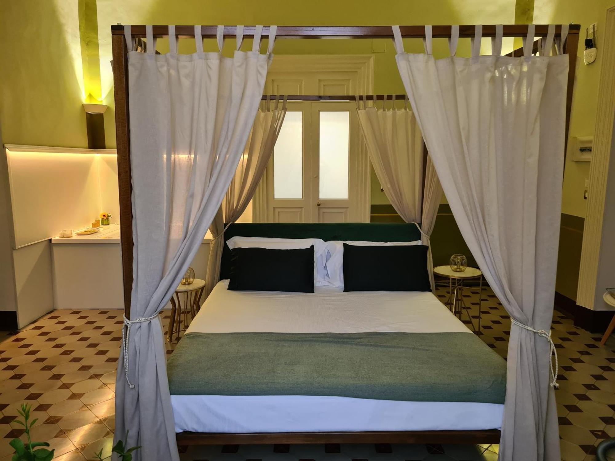 Toscano Palace Luxury Rooms Katanya Dış mekan fotoğraf