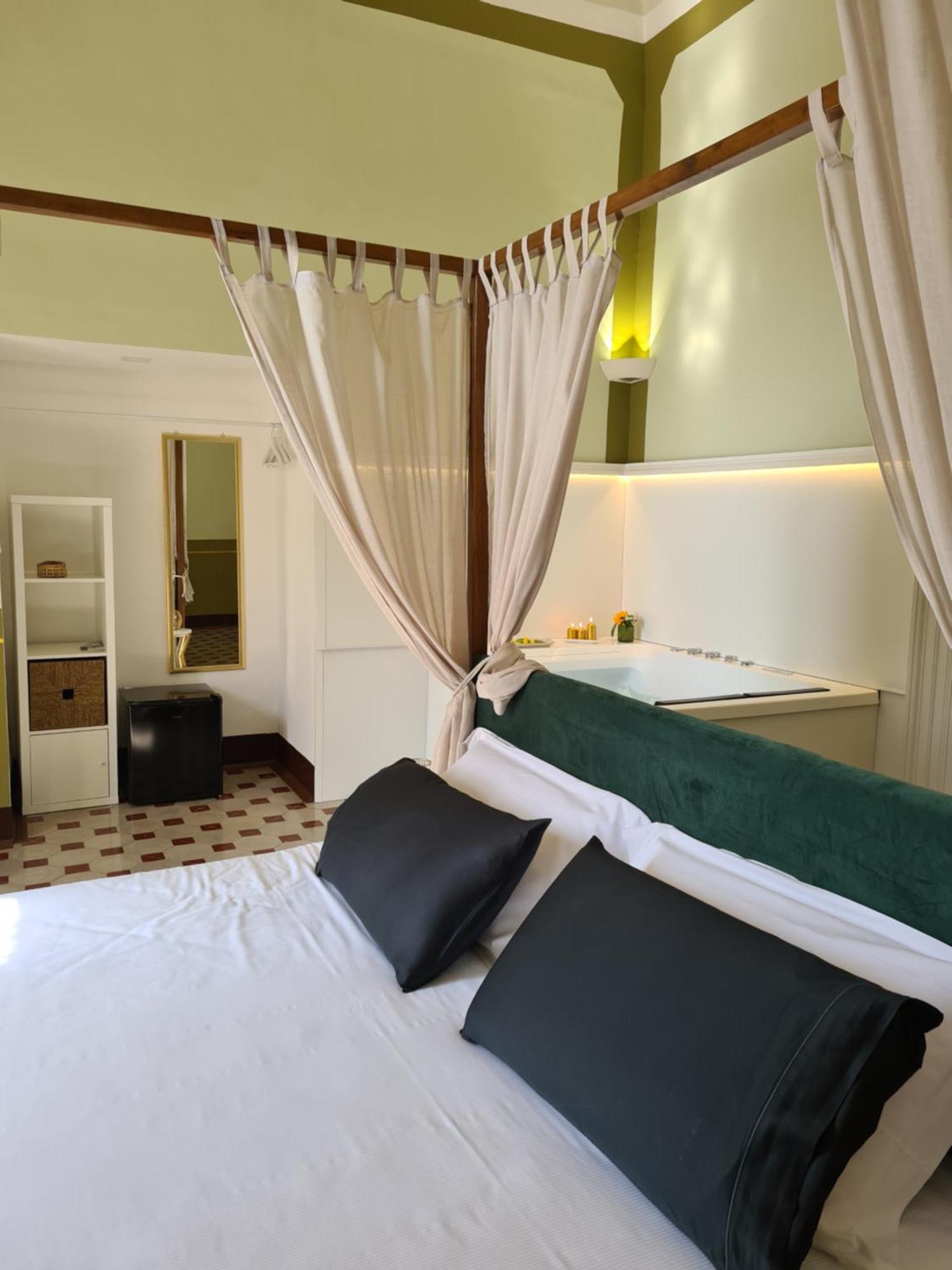 Toscano Palace Luxury Rooms Katanya Dış mekan fotoğraf
