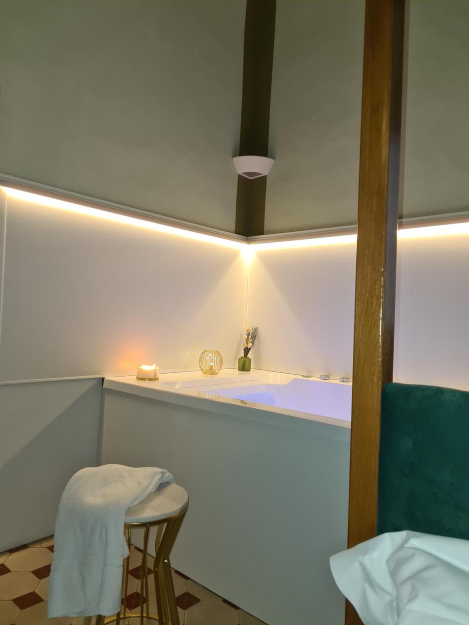 Toscano Palace Luxury Rooms Katanya Dış mekan fotoğraf